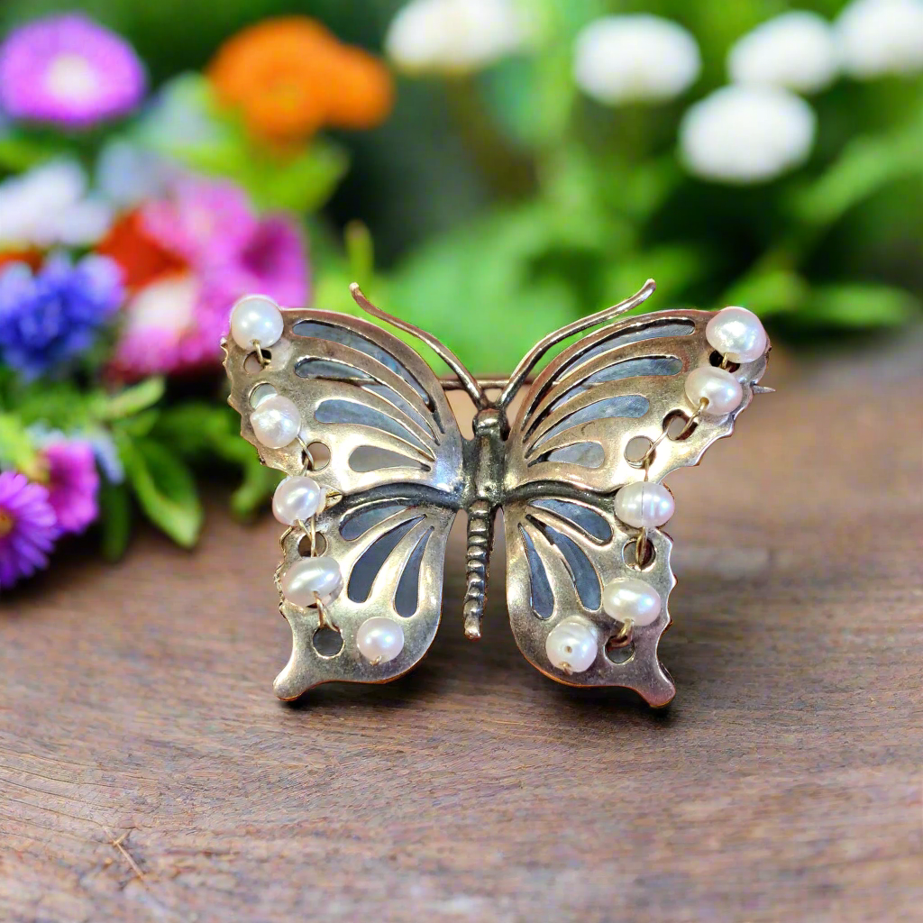 Butterfly with Pearls-sterling silver brooch - Katerina Roukouna
