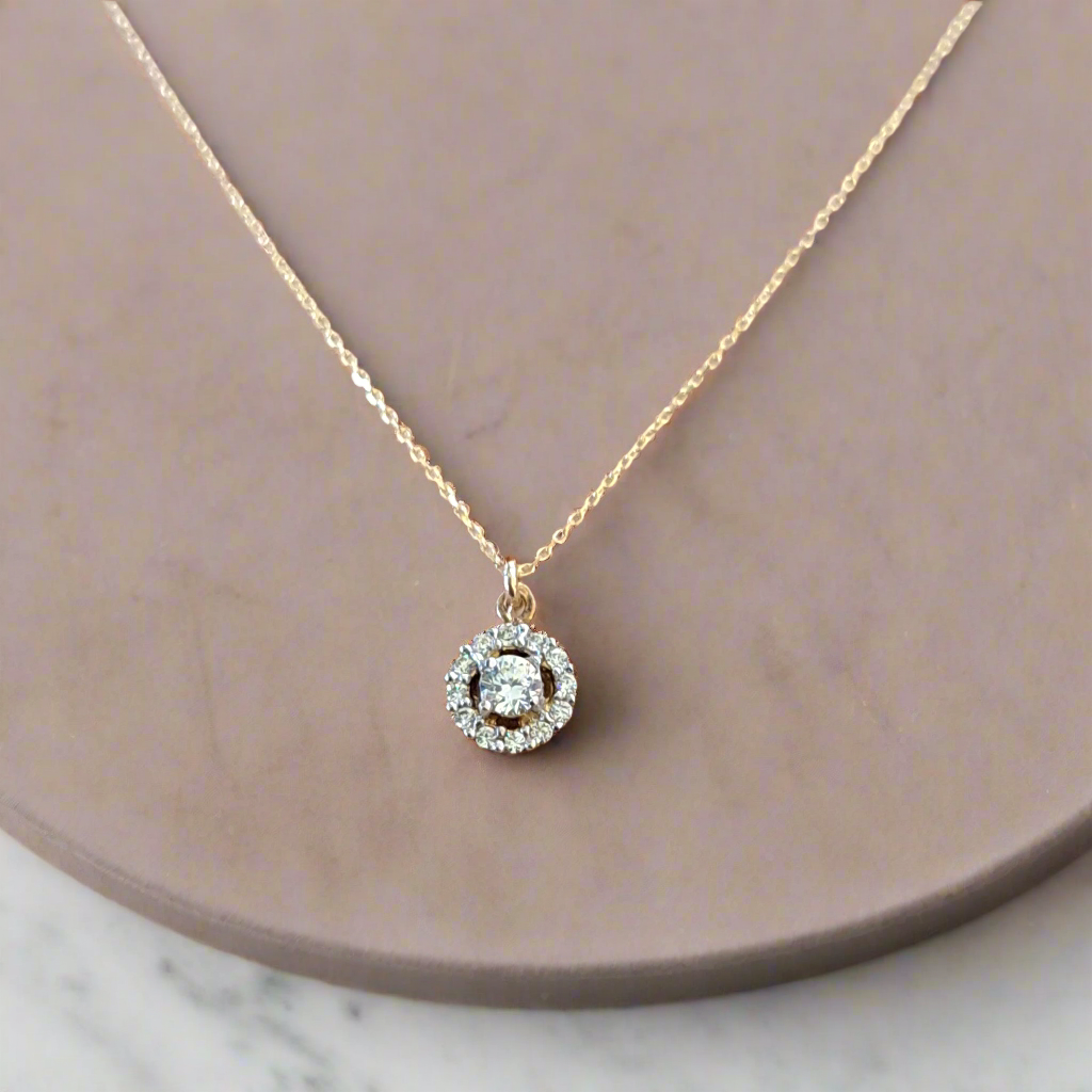 9K Gold round pendant with sparkle zirkons