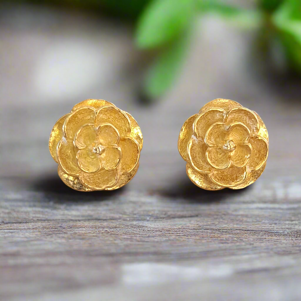 Flowers stud gold plated silver earrings