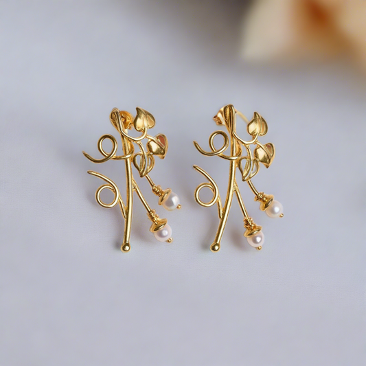 Ivy earrings with pearls