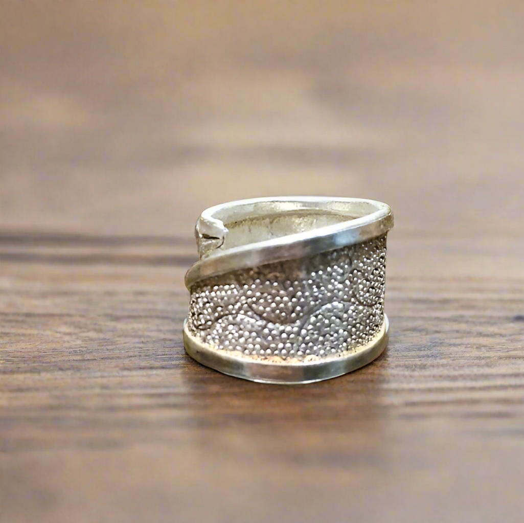 Egraved silver ring - Katerina Roukouna