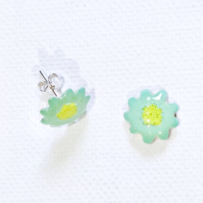 Green  flower sterling silver stud earrings