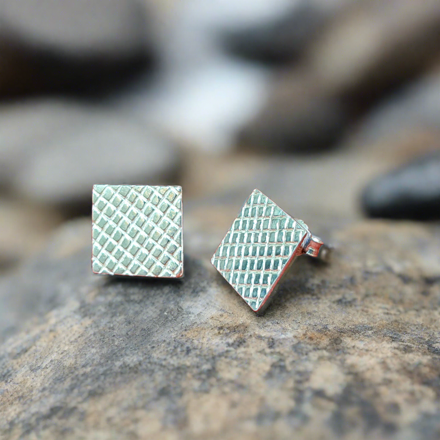 Square sterling silver stud earrings - Katerina Roukouna