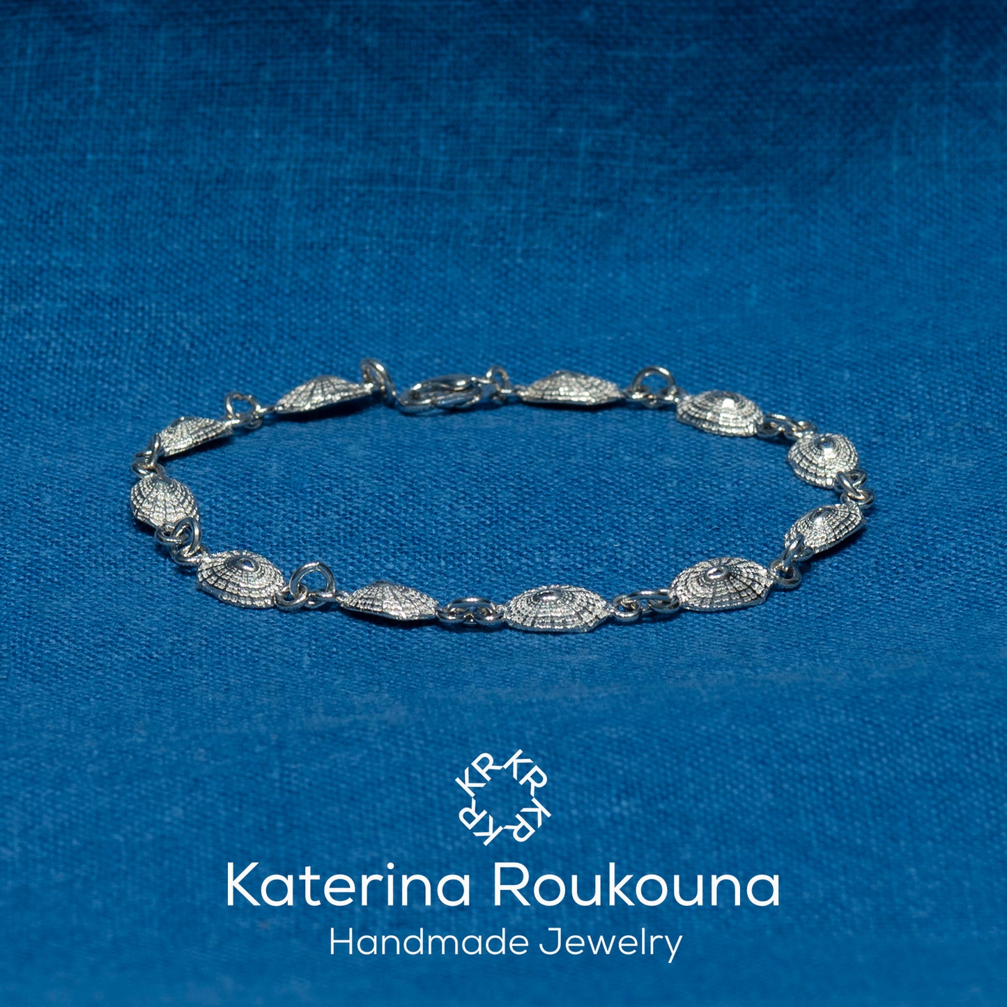 Sterling silver bracelet with mussels (II)