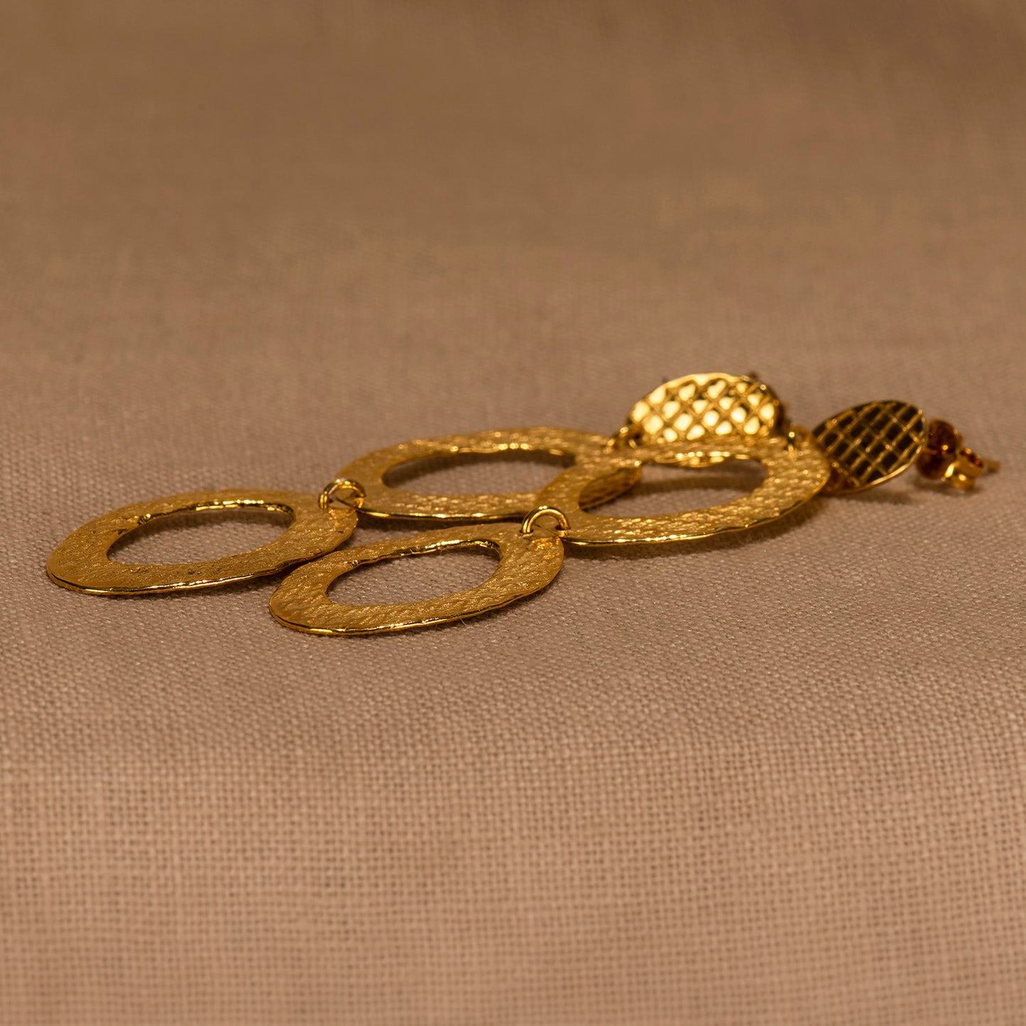 Oval gold plated sterling silver earrings (II)