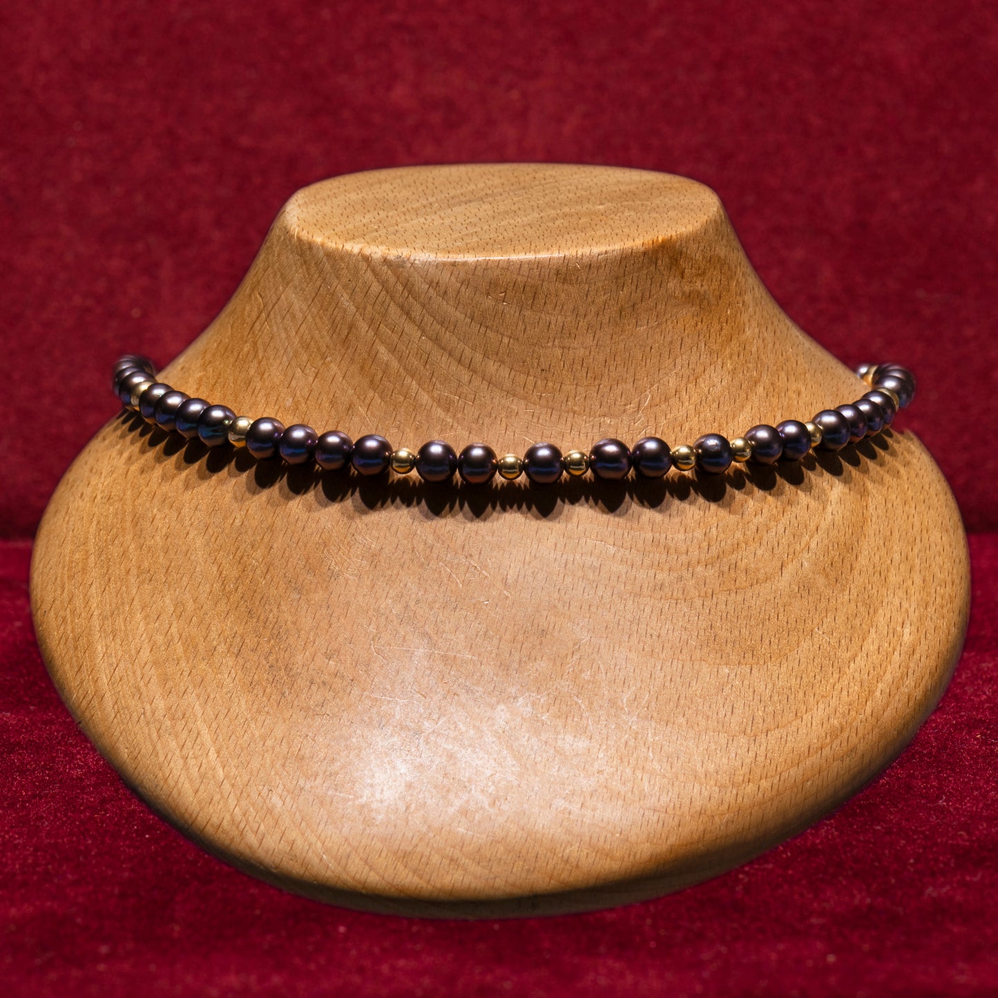 Grey pearls with 18k gold necklace - Katerina Roukouna