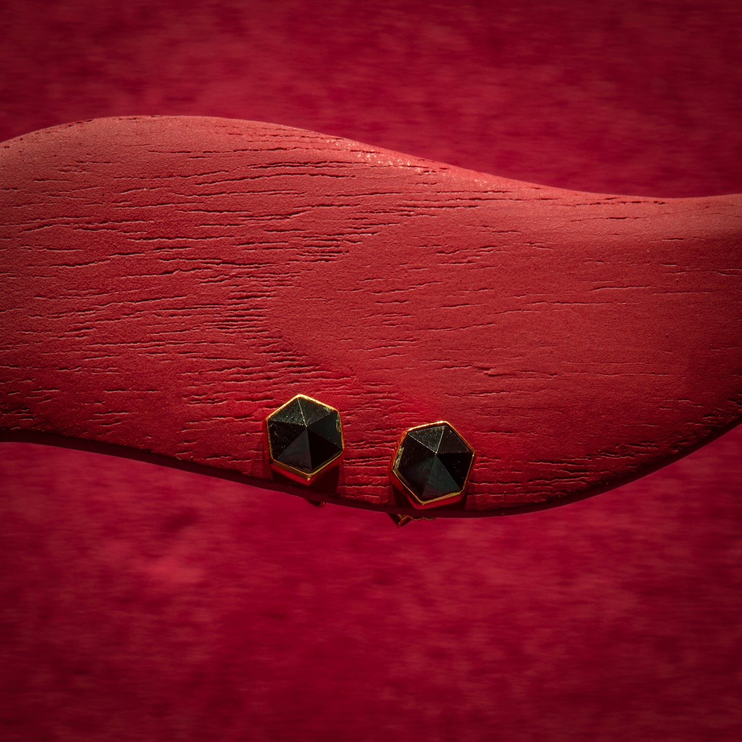 22k Gold stud earrings with garnets