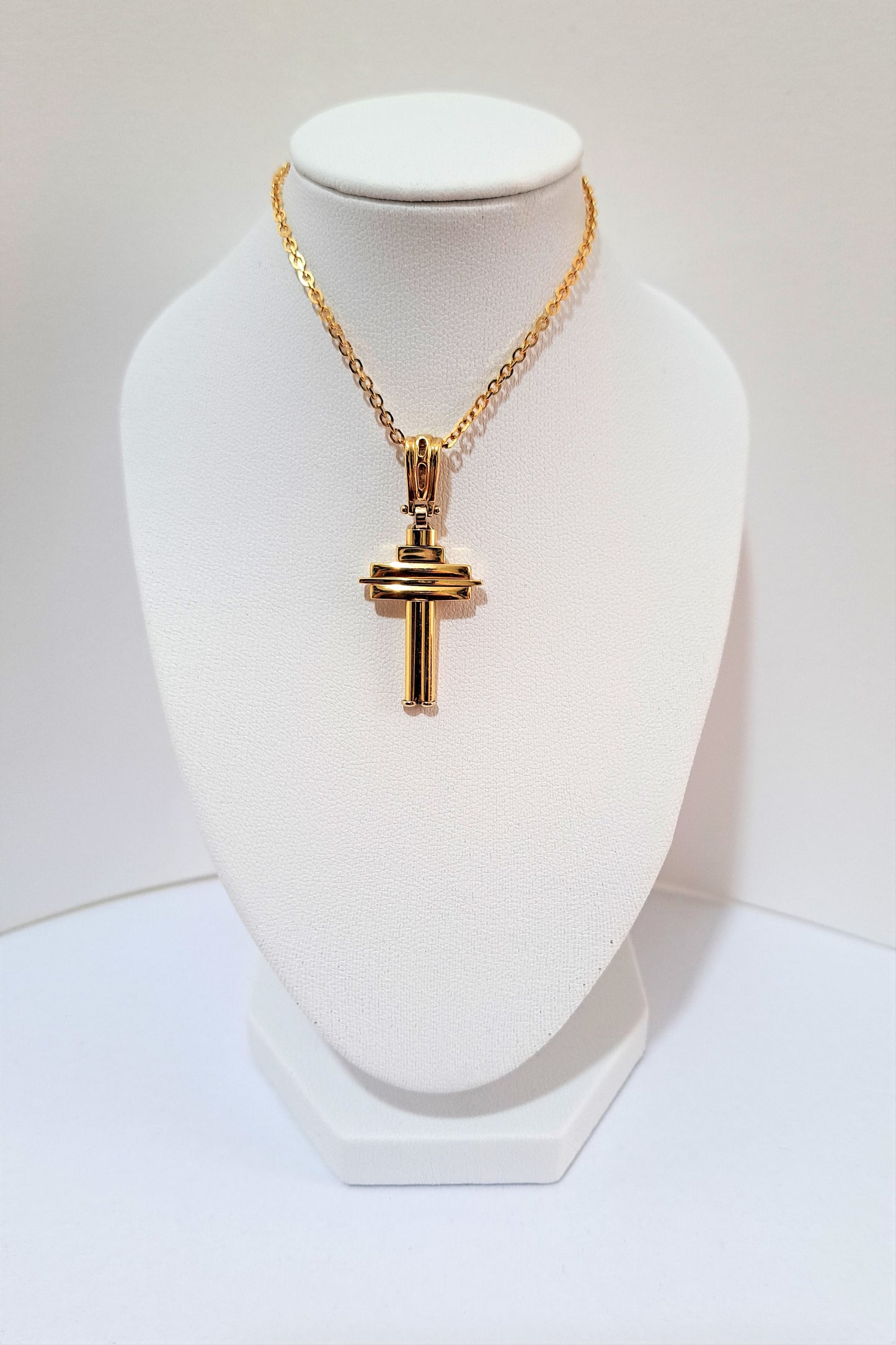 Handmade18k Yellow Gold cross-man