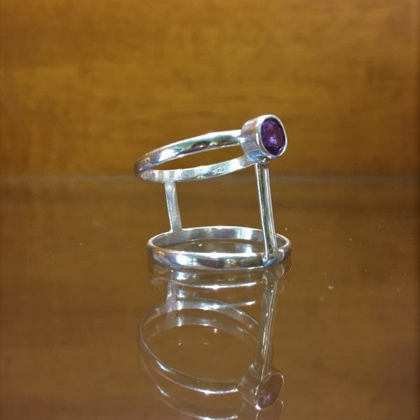 Silver ring with round amethyst