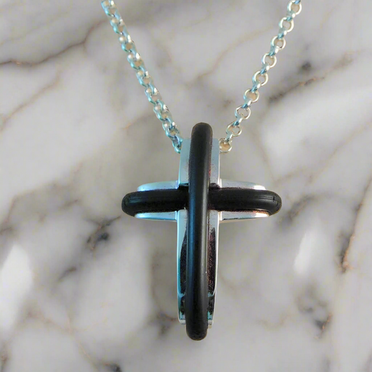 18K white gold cross with rubber