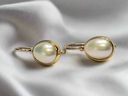 Earrings with oval pearls 18K gold and silver