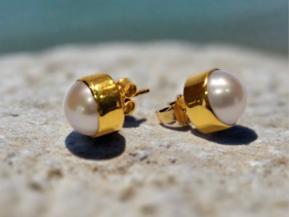 18K Gold earrings with big pearls