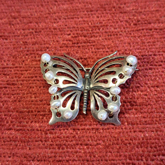 Butterfly with Pearls-sterling silver brooch - Katerina Roukouna