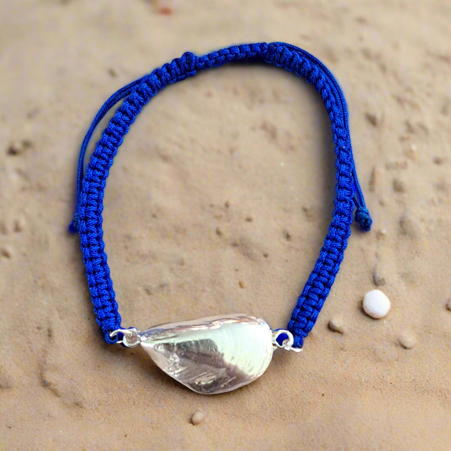 Long mussel sterling silver macrame bracelet