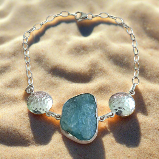 Handmade sterling silver bracelet with aquamarine