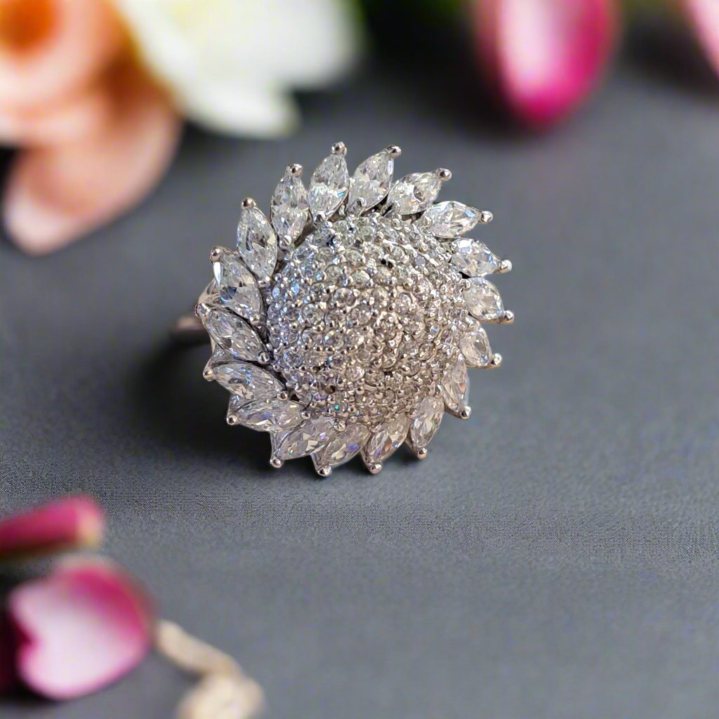 Flower sterling silver ring with zirkons