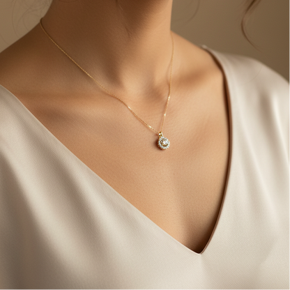 9K Gold  round pendant with sparkle zirkons