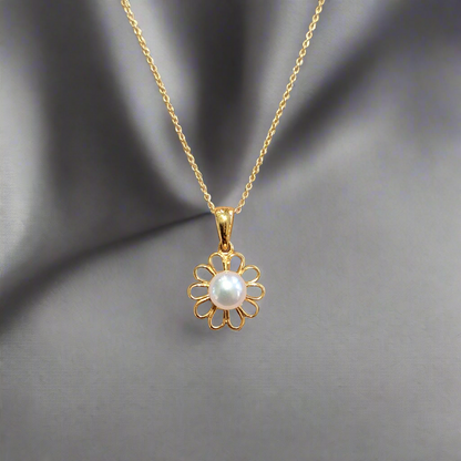 Marguerite with pearl 14K Gold pendant