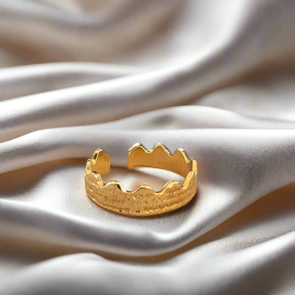 Textured crown sterling silver ring