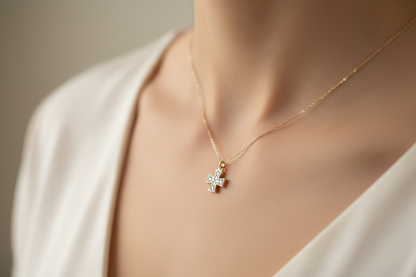 9K Gold cross with zirkons (II)