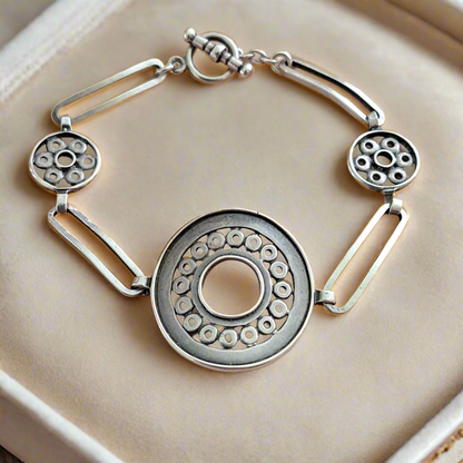 Vintage sterling silver bracelet