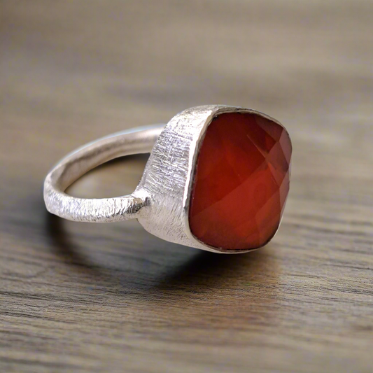 Handmade sterling silver ring with cornalian