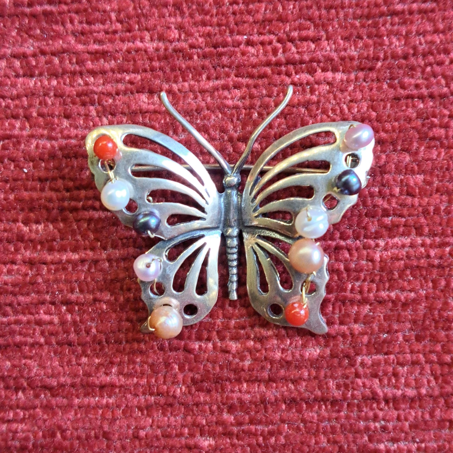 Buttefly sterling silver brooch with gems
