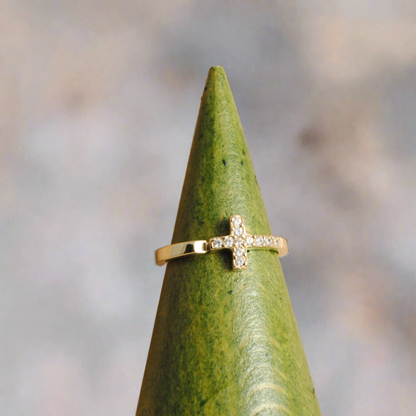 14K Gold  Cross ring