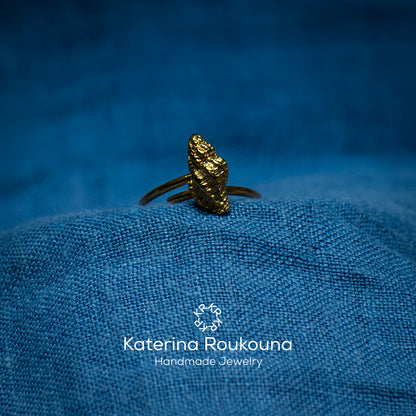 Medium Conch Silver Ring - Katerina Roukouna