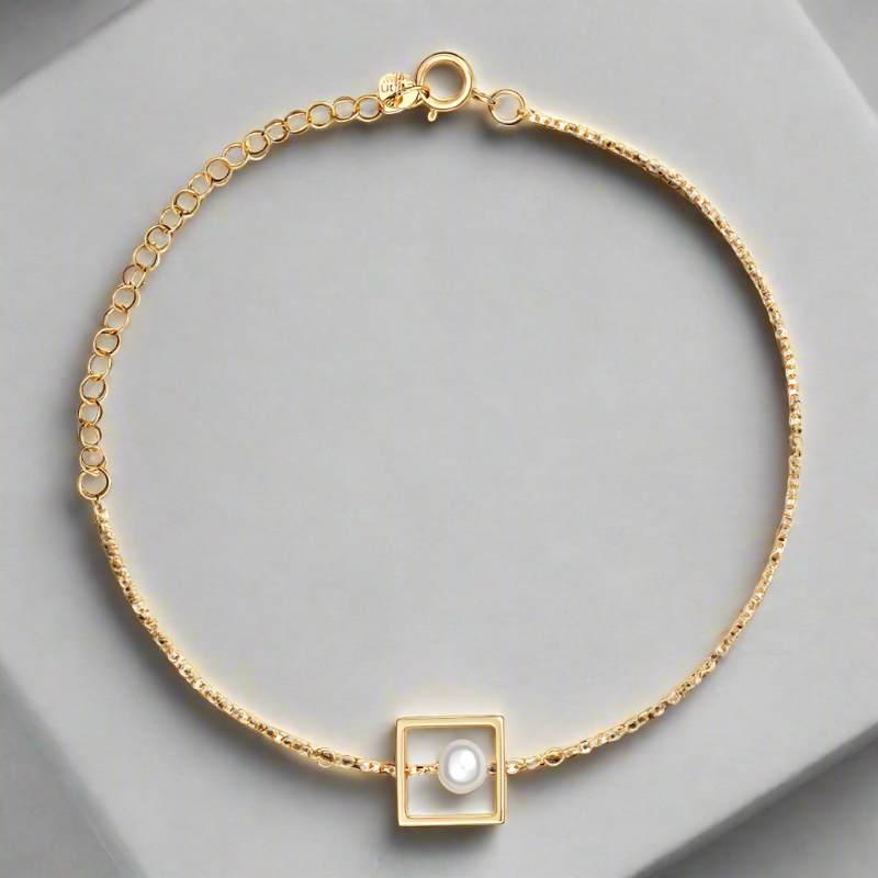 14K gold bracelet with square and pearl