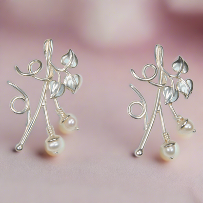 Ivy earrings with pearls