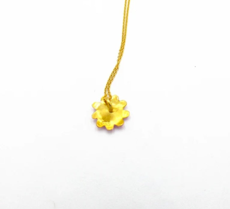 Colored flower necklace