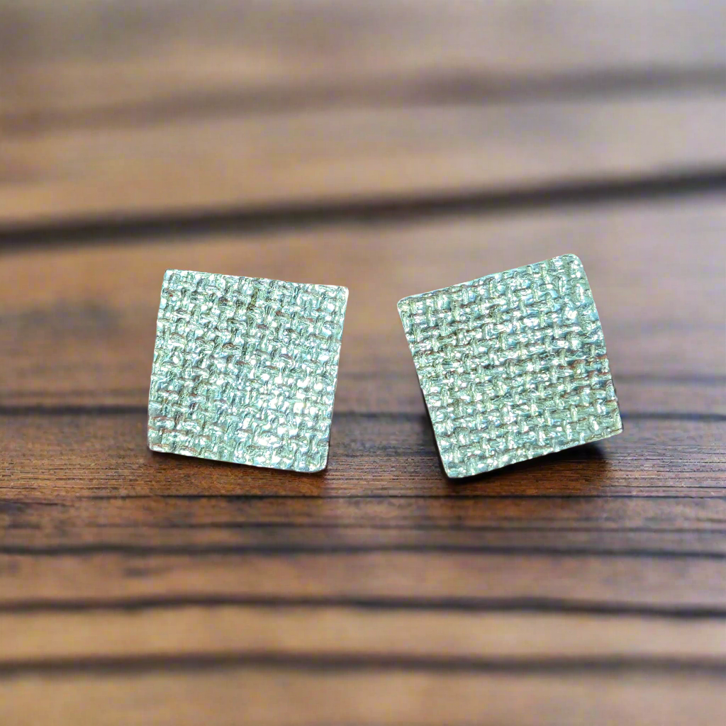 Sterling silver wave square earrings