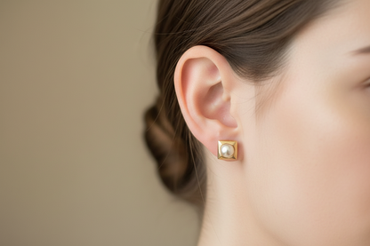 Square 14K Gold earrings with pearls