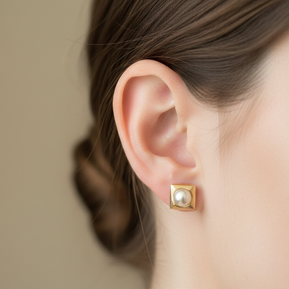 Square 14K Gold earrings with pearls