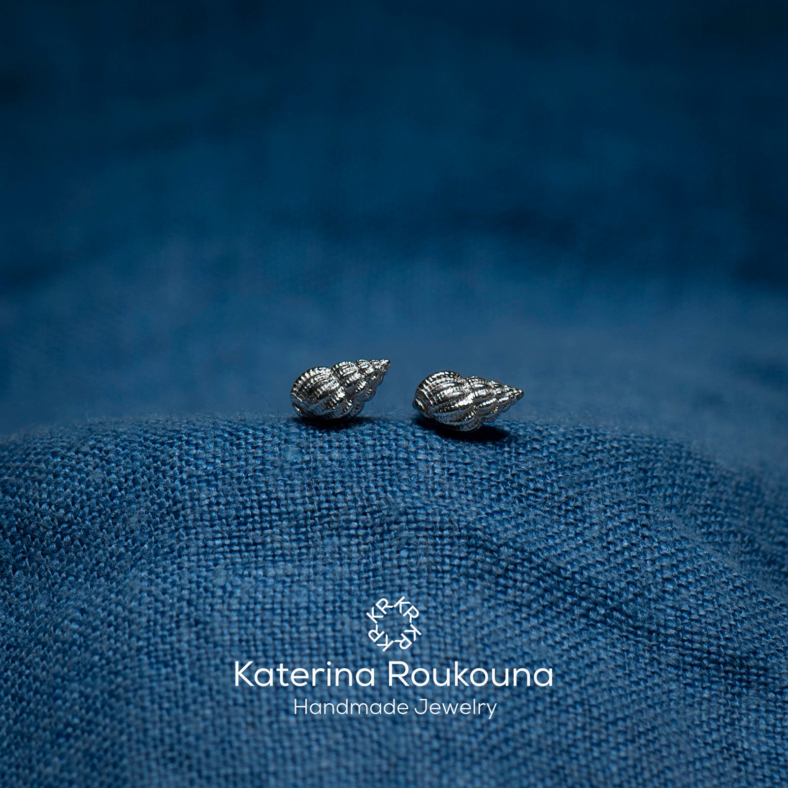 Tiny Conch Stud Earrings - Katerina Roukouna