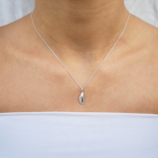 Tiny Mussel Necklace
