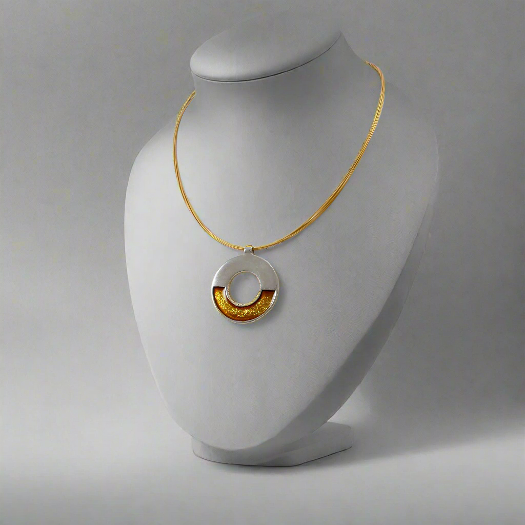 Loop with Enamel