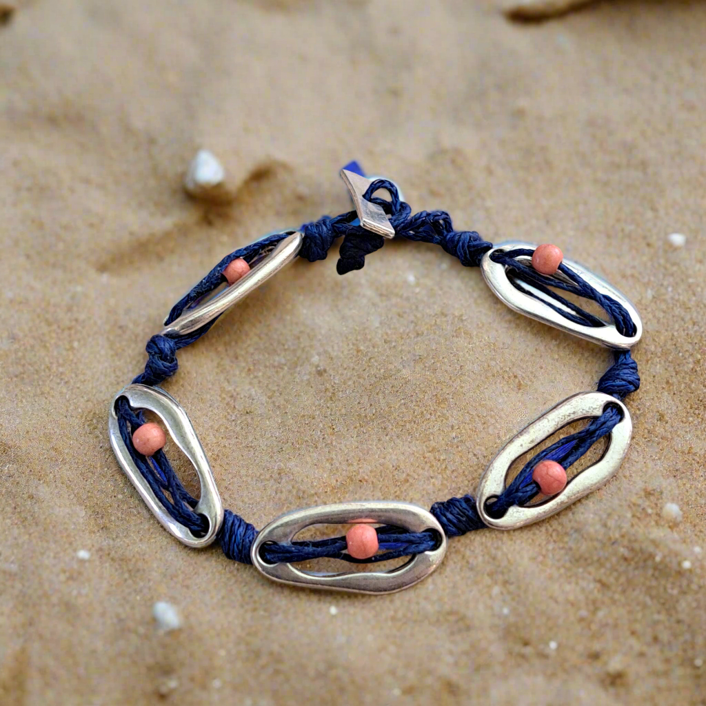 Handmade bracelet with cords and haolites