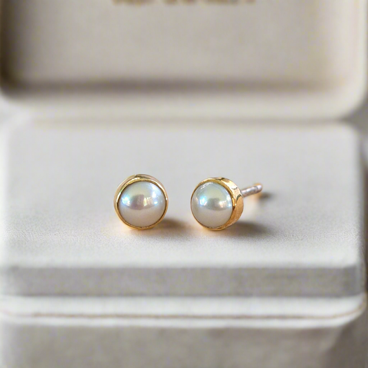 Handmade earrings with pearls, 18K gold and sterling silver(II)