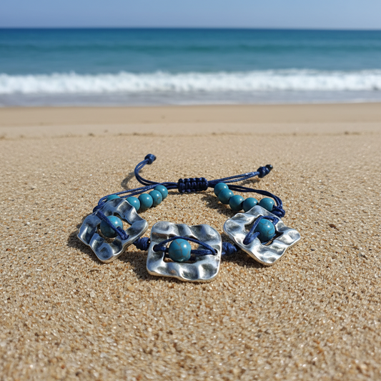 Handmade bracelet with haolites and elements. - Katerina Roukouna