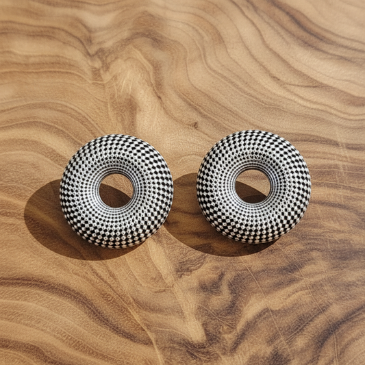 Round ethnic style earrings