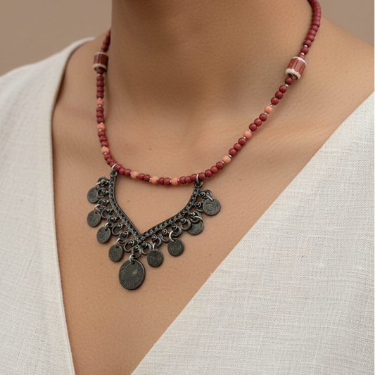 Handmade ethinc-style necklace with chaolites
