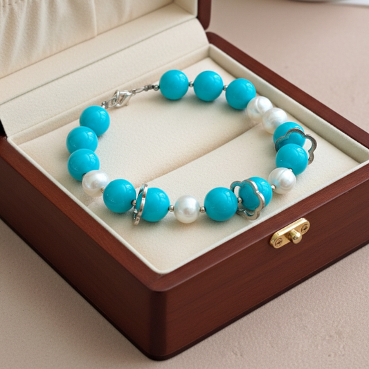 Bracelet with pearls, turquoise shell and sterling silver