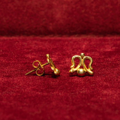 18K Gold  stud earrings
