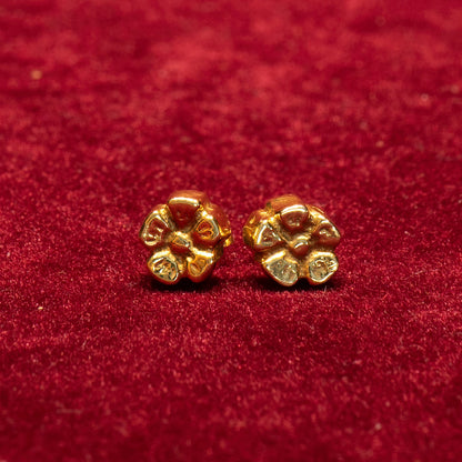 14K Gold stud earrings -marguerites