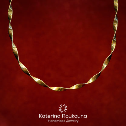 18k Gold wave necklace