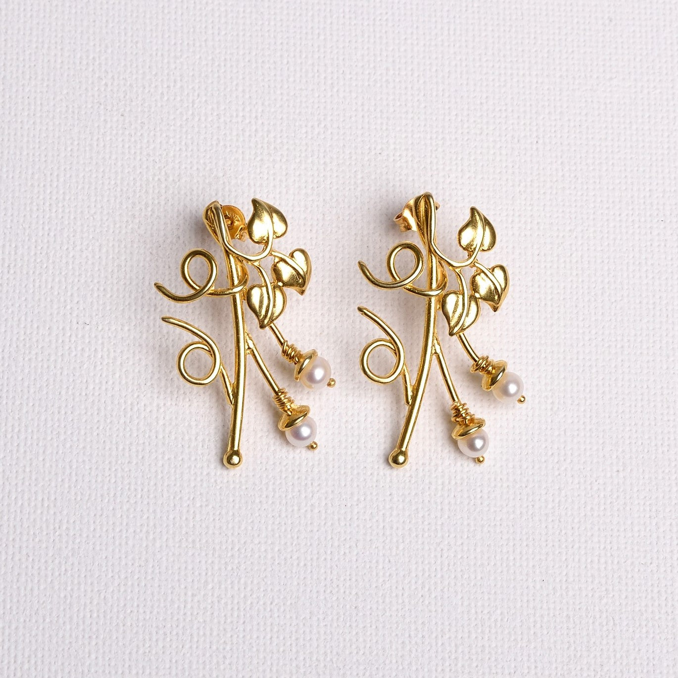 Ivy earrings with pearls gold plated
