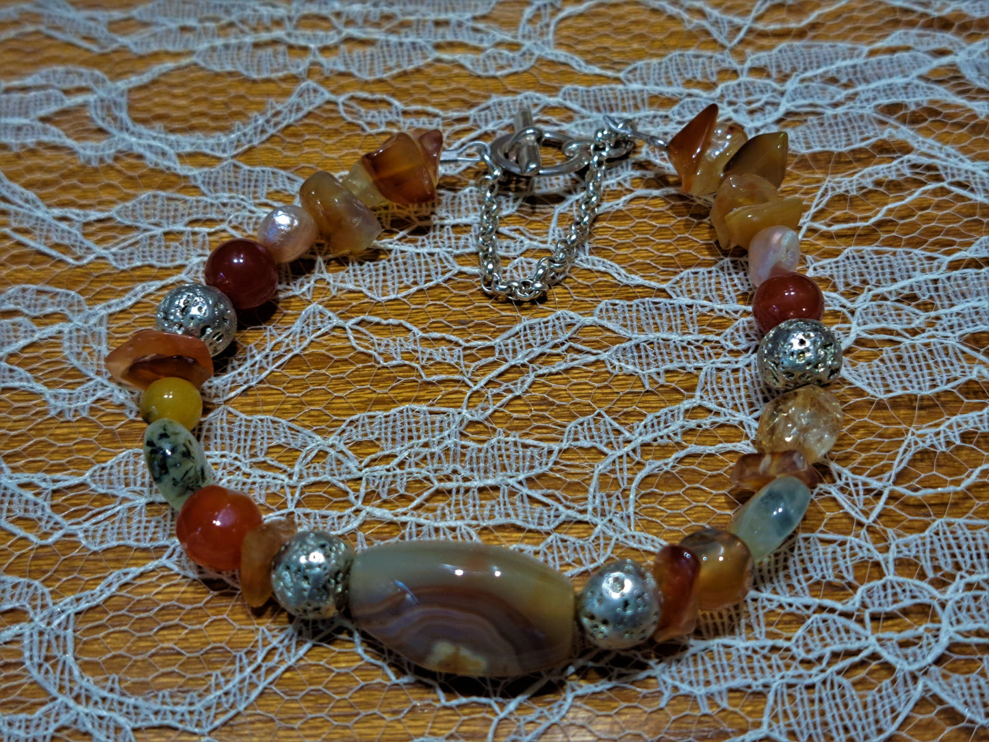 Bracelet with sterling silver elements agates, cornelians and fluorites