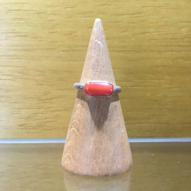 Coral ring with 18K gold and silver